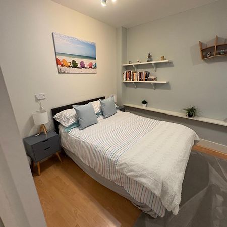 Choice Of One Double Bedroom With A Comfy Double Bed And Private En Suite For Solo Travellers Or Couples ,Or Alternatively Book Two Double Bedrooms For Families Or Friends Паддок-Вуд Экстерьер фото