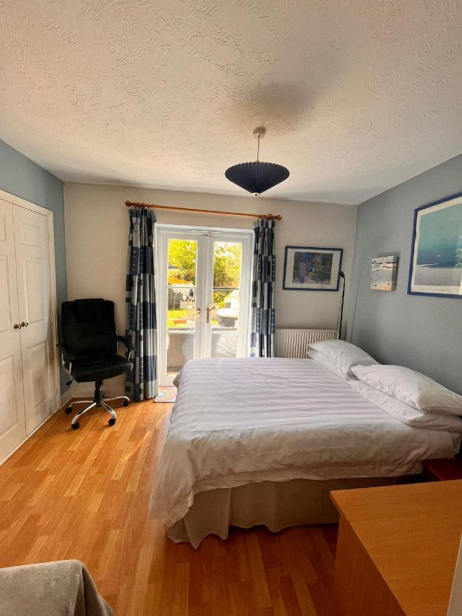 Choice Of One Double Bedroom With A Comfy Double Bed And Private En Suite For Solo Travellers Or Couples ,Or Alternatively Book Two Double Bedrooms For Families Or Friends Паддок-Вуд Экстерьер фото