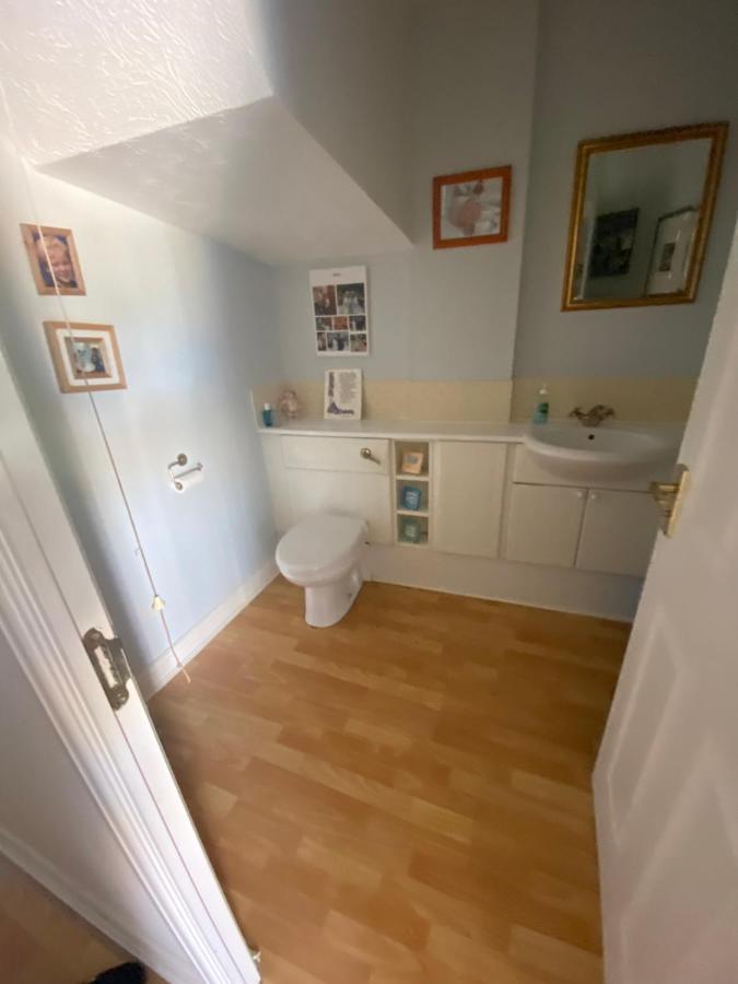 Choice Of One Double Bedroom With A Comfy Double Bed And Private En Suite For Solo Travellers Or Couples ,Or Alternatively Book Two Double Bedrooms For Families Or Friends Паддок-Вуд Экстерьер фото